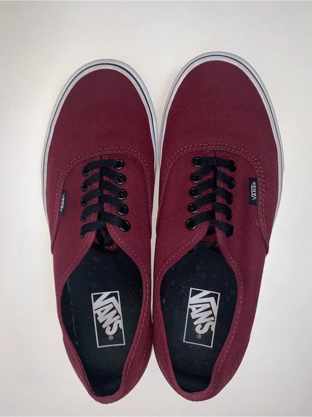 Vans Unisex Maroon Canvas Low-Top Sneakers with Black Laces Women 10.5, Men’s 9